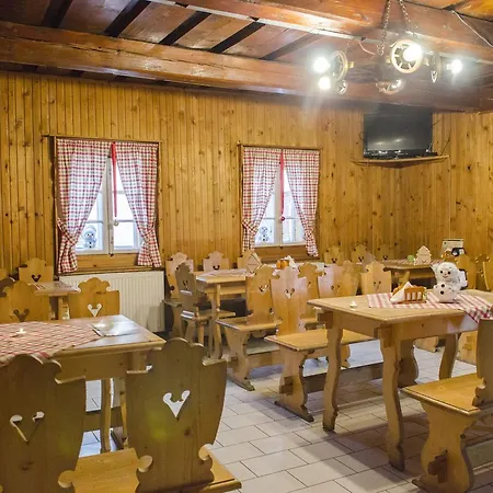 Cierny Kamen - A Restauracia Gæstehus